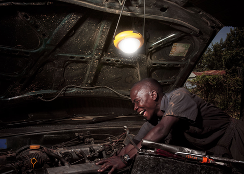 Sun King Pro 400 - Solar Powered Light